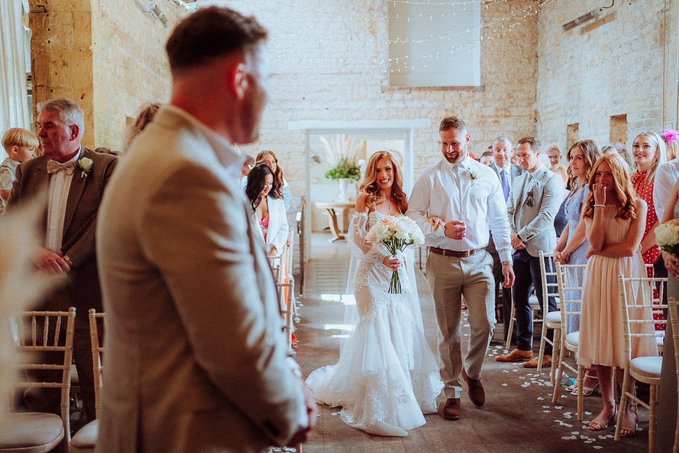 LAPSTONE BARN WEDDING PHOTOGRAPHY 033 LAPSTONE BARN WEDDING PHOTOGRAPHY 033
